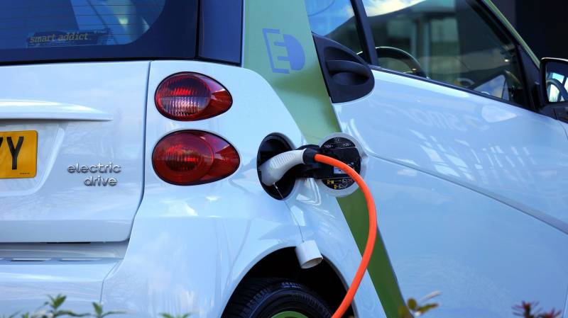 Devis gratuit pour l'installation d'une borne électrique de recharge de voiture à Marseille